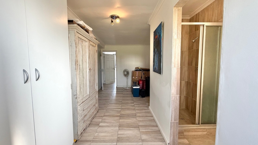 3 Bedroom Property for Sale in Mountainside Western Cape
